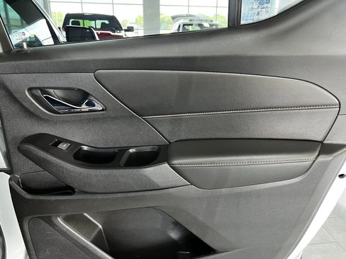 Used 2018 Chevrolet Traverse LT FWD image 29