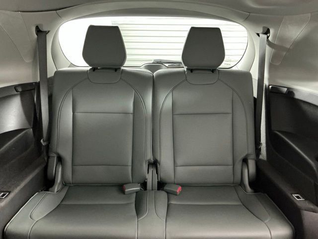 Used 2016 Acura MDX w/ Technology Package FWD image 25