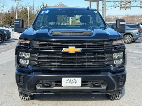 Used 2024 Chevrolet Silverado 2500 W/T image 9