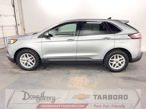 Used 2023 Ford Edge SEL AWD/4WD image 6