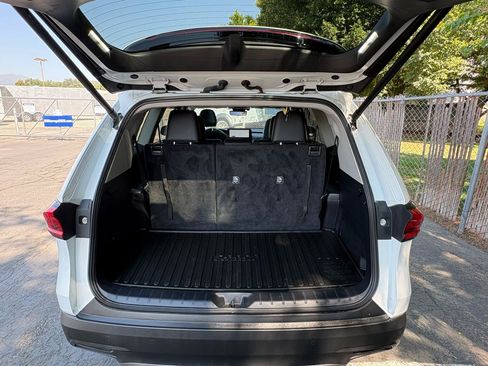 Used 2024 Toyota Grand Highlander AWD image 8