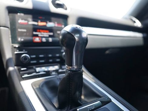 Used 2017 Porsche 718 Boxster S RWD image 27