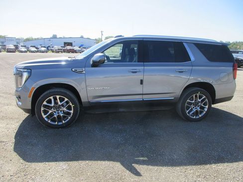 New 2026 GMC Yukon Elevation w/ Elevation Premium Package AWD/4WD image 7