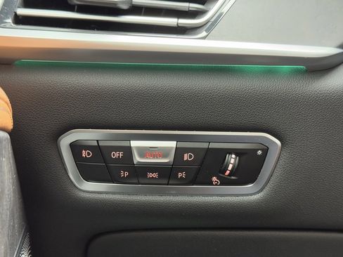 Used 2021 BMW X7 M50i image 10