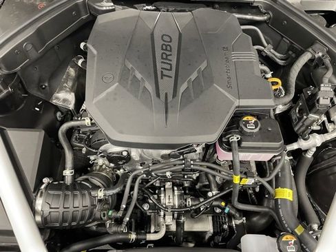 New 2026 Genesis G70 2.5T Prestige image 8