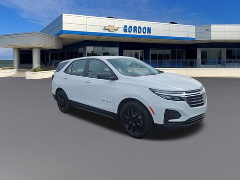 Used 2024 Chevrolet Equinox LS FWD image 7