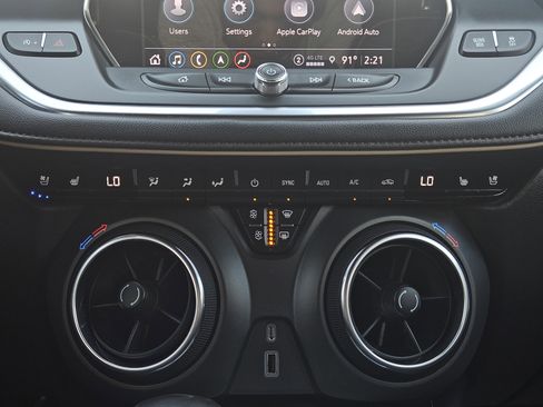 Used 2022 Chevrolet Blazer Premier w/ Enhanced Convenience Package image 16