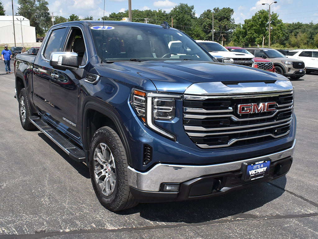 Used 2023 GMC Sierra 1500 SLT w/ SLT Convenience Package AWD/4WD image 14
