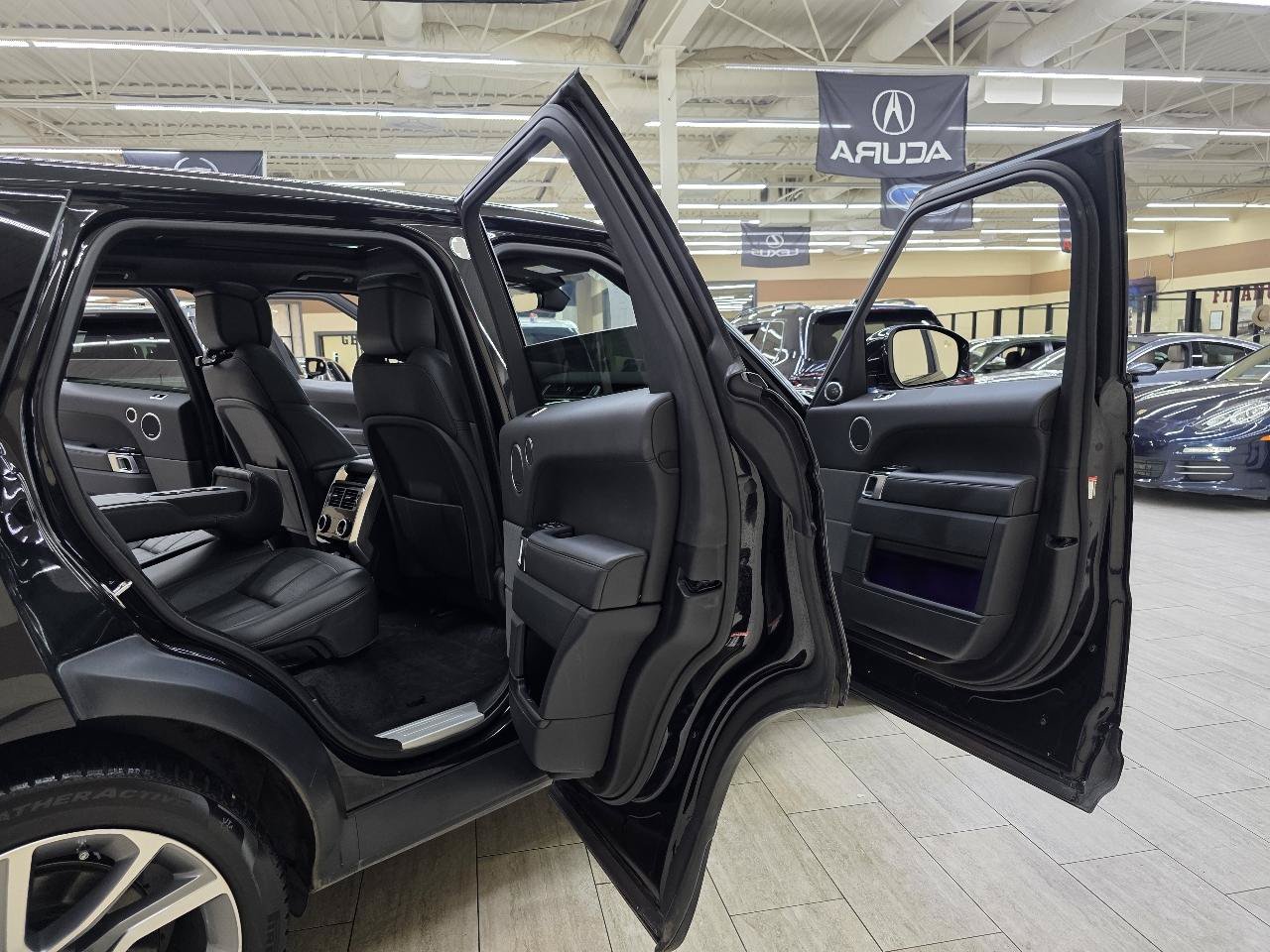 Used 2019 Land Rover Range Rover Sport HSE Dynamic AWD/4WD image 16
