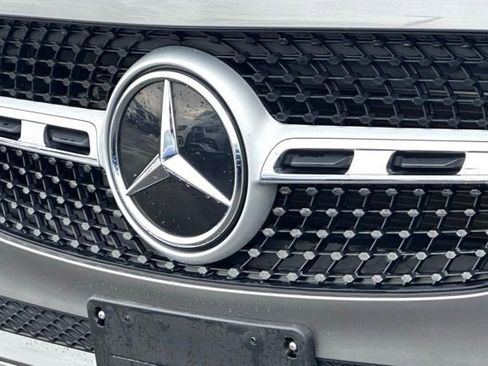 Used 2021 Mercedes-Benz GLA 250 4MATIC image 6