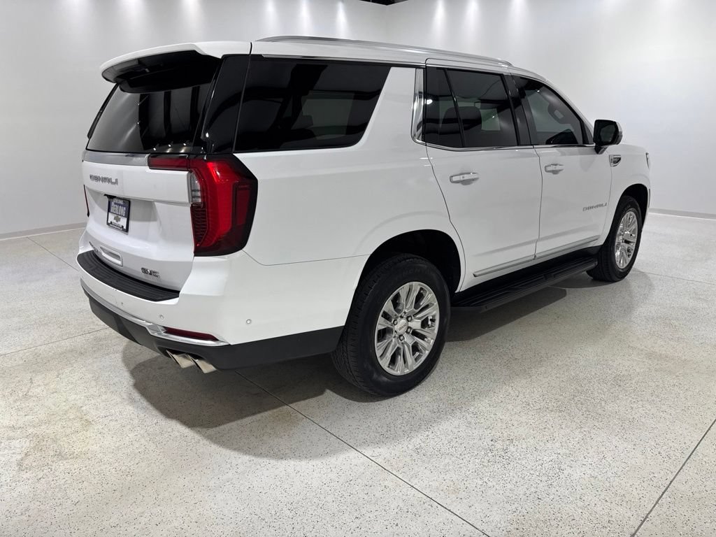 Used 2025 GMC Yukon Denali AWD/4WD image 5
