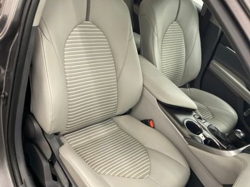 Used 2022 Toyota Camry SE AWD/4WD image 31
