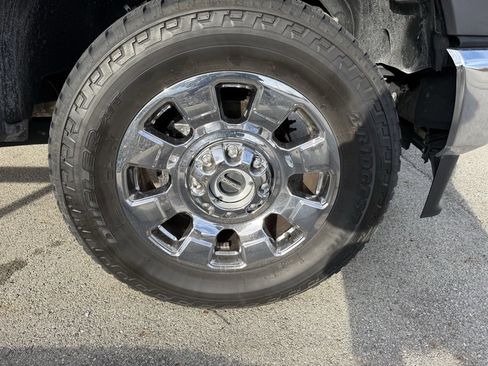 Used 2023 Ford F250 Lariat w/ Tow Technology Package image 14