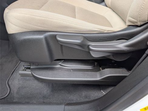 Used 2024 Chevrolet Traverse LS w/ Safety Package FWD image 16