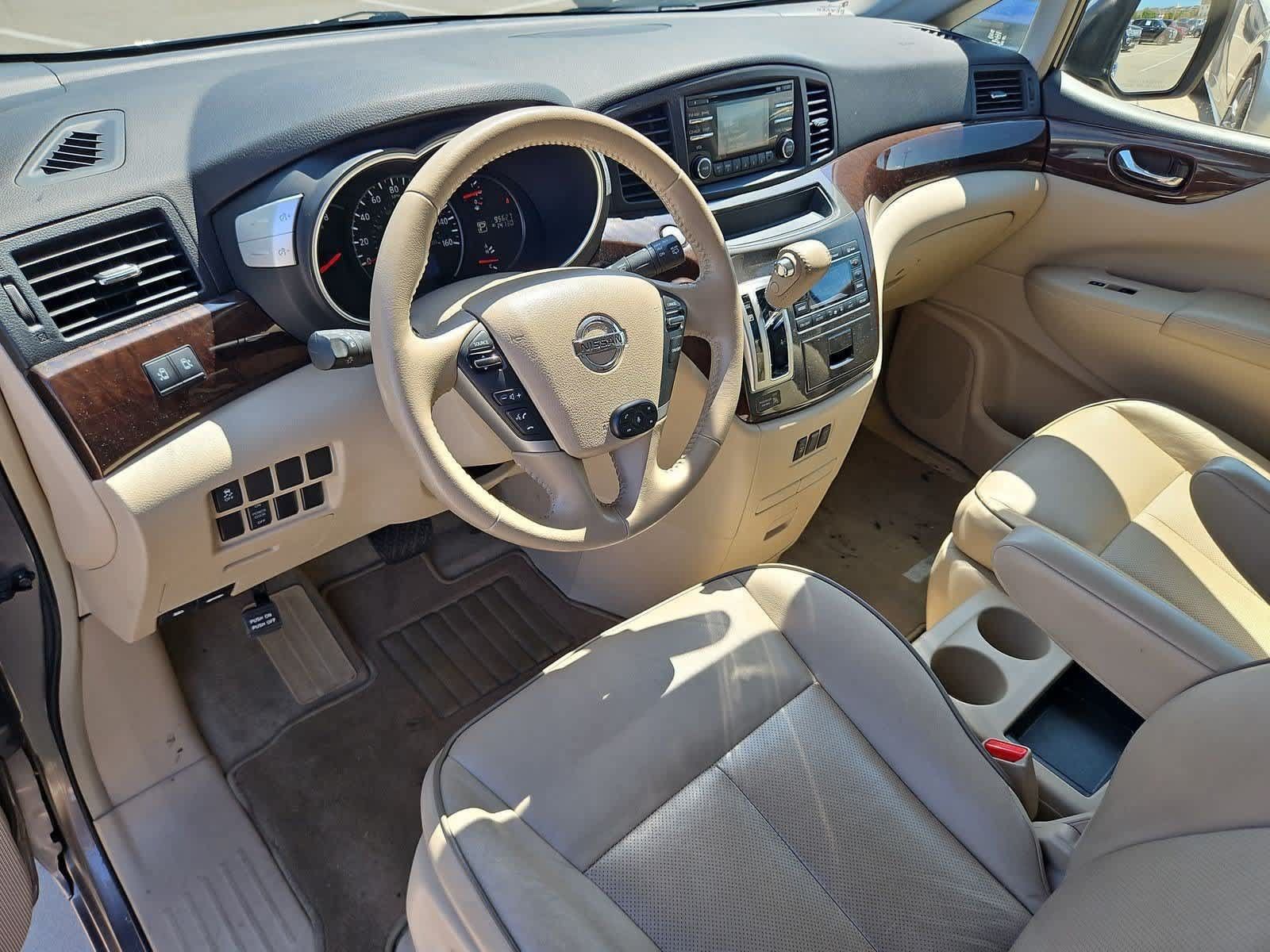 Used 2014 Nissan Quest SV w/ Leather Package FWD image 2