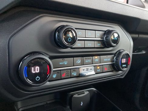Used 2026 Ford Bronco Outer Banks AWD/4WD image 24