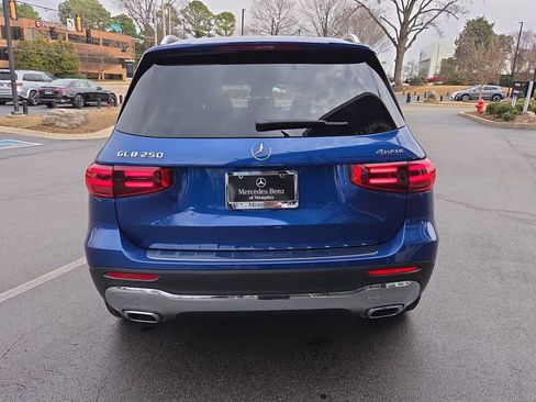 Certified 2026 Mercedes-Benz GLB 250 4MATIC image 4