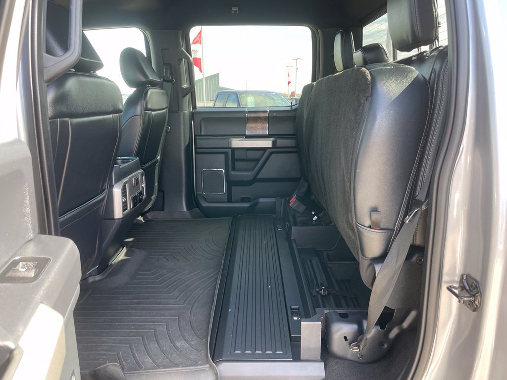 Used 2022 Ford F250 Lariat w/ Black Appearance Package AWD/4WD image 48