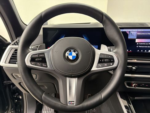 Used 2026 BMW X5 xDrive40i w/ M Sport Package AWD/4WD image 11