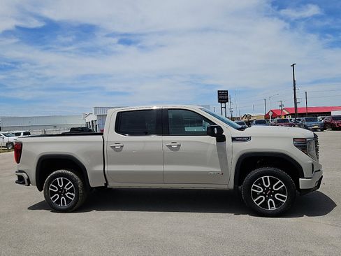 New 2026 GMC Sierra 1500 AT4 w/ Technology Package AWD/4WD image 6