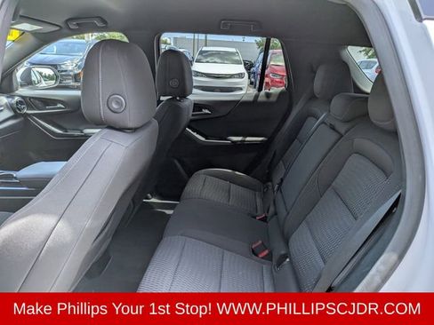 Used 2026 Chevrolet Equinox LT FWD image 13