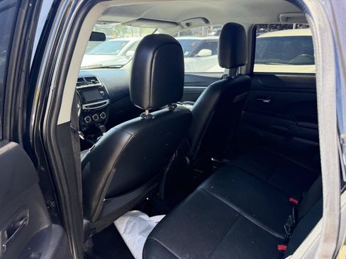 Used 2015 Mitsubishi Outlander Sport SE AWD/4WD image 8