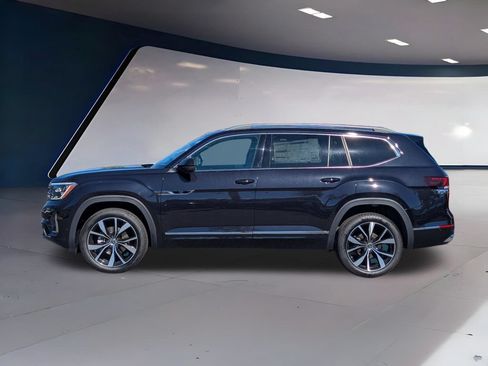 Certified 2026 Volkswagen Atlas Cross Sport SEL Premium R-Line AWD/4WD image 6
