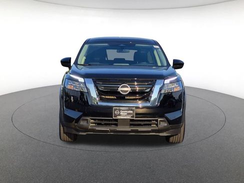Used 2025 Nissan Pathfinder S AWD/4WD image 2