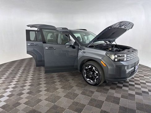 Used 2025 Hyundai Santa Fe SEL image 14