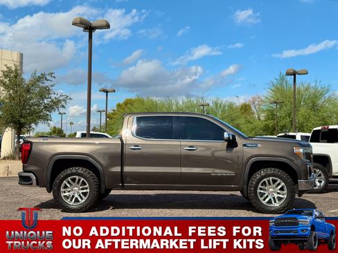Used 2019 GMC Sierra 1500 SLT w/ SLT Premium Package image 4