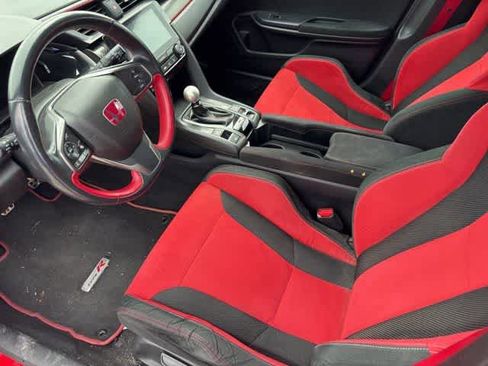 Used 2018 Honda Civic Type R image 9