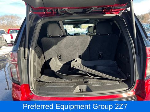 Used 2021 Chevrolet Tahoe Z71 w/ Z71 Signature Package image 15