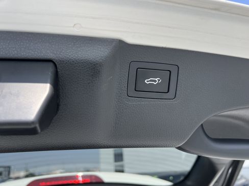 Used 2018 Hyundai Santa Fe SE w/ SE Ultimate Tech Package 03 image 24