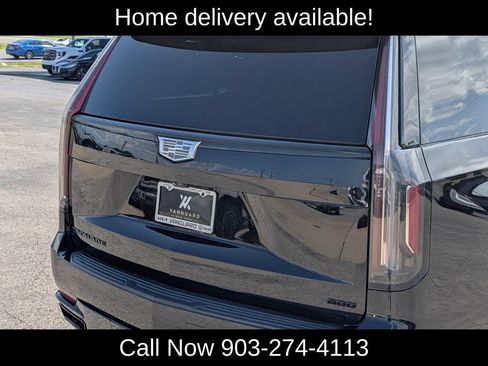 Used 2022 Cadillac Escalade ESV Sport w/ Touring Package RWD image 10