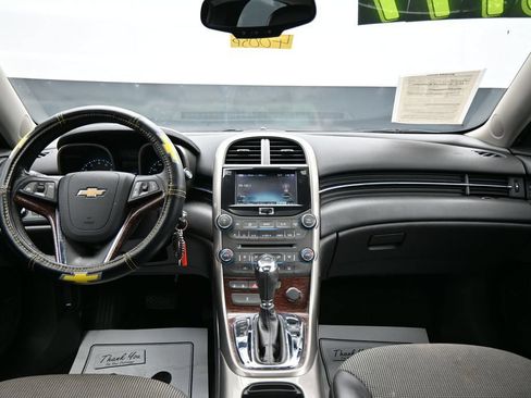 Used 2013 Chevrolet Malibu LT FWD image 13