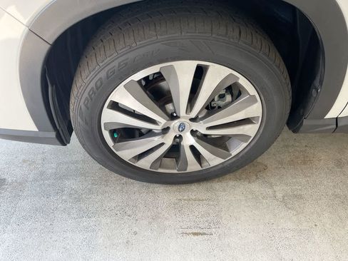 Used 2019 Subaru Ascent Limited w/ Popular Package #3 AWD/4WD image 10