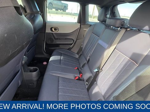 Used 2025 MINI Cooper 4-Door Hardtop image 13