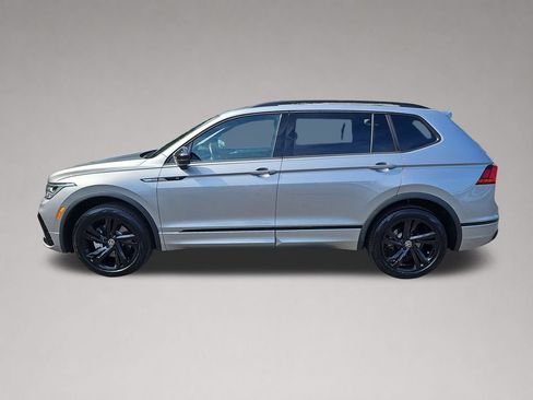 Used 2024 Volkswagen Tiguan SE R-Line AWD/4WD image 7
