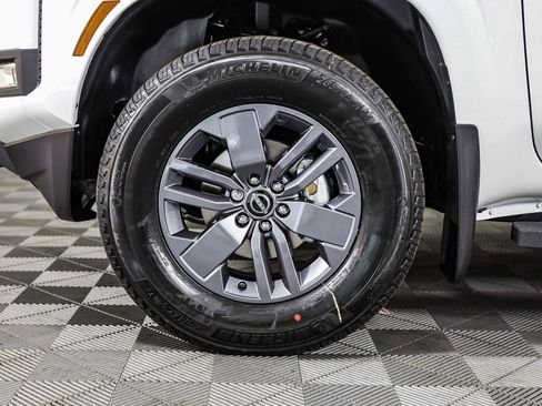 New 2025 Nissan Frontier SV w/ SV Convenience Package image 6