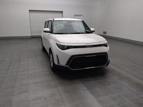 Used 2025 Kia Soul LX image 13