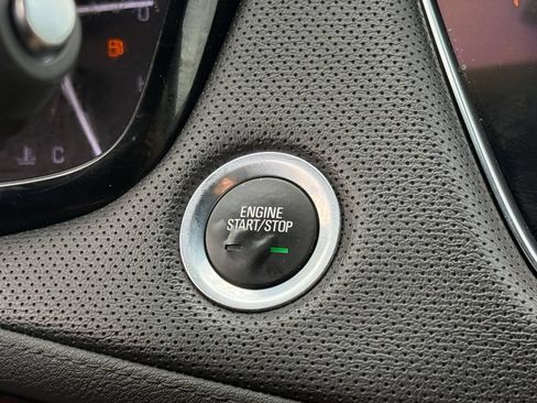Used 2017 Cadillac XT5 Luxury w/ Driver Awareness Package FWD image 34