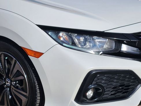 Used 2018 Honda Civic EX-L image 10
