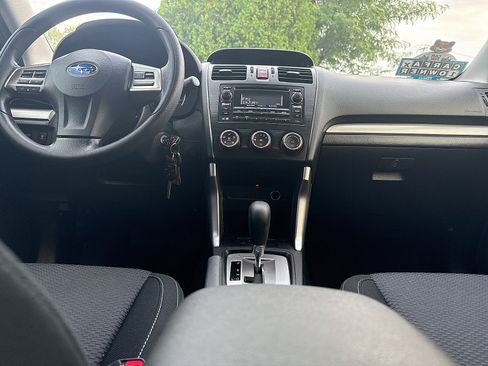 Used 2014 Subaru Forester 2.5i AWD/4WD image 39