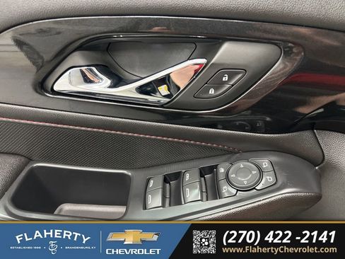 Used 2022 Chevrolet Traverse RS w/ LPO, Floor Liner Package AWD/4WD image 23