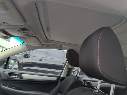 Used 2016 Subaru Legacy 2.5i Premium AWD/4WD image 7