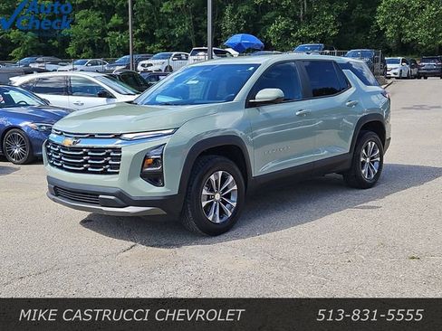 Used 2025 Chevrolet Equinox LT w/ Safety and Technology Package FWD image 1