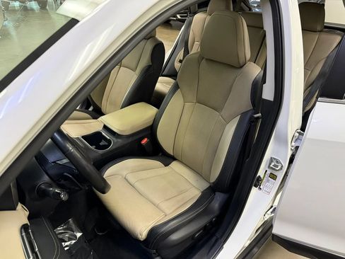 Used 2022 Subaru Outback Limited AWD/4WD image 12