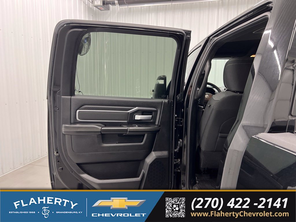 Used 2025 RAM 2500 Big Horn AWD/4WD image 10