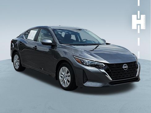 Used 2025 Nissan Sentra S FWD image 1