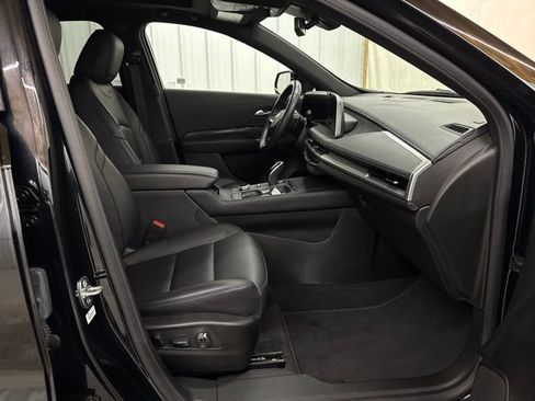 Used 2024 Cadillac XT4 Sport AWD/4WD image 29